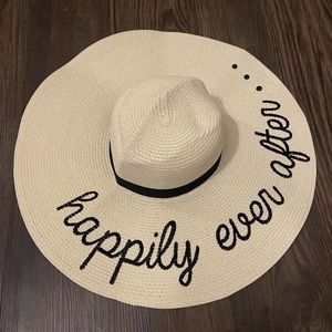 Large Floppy Beach Hat “Happily Ever After”☀️
